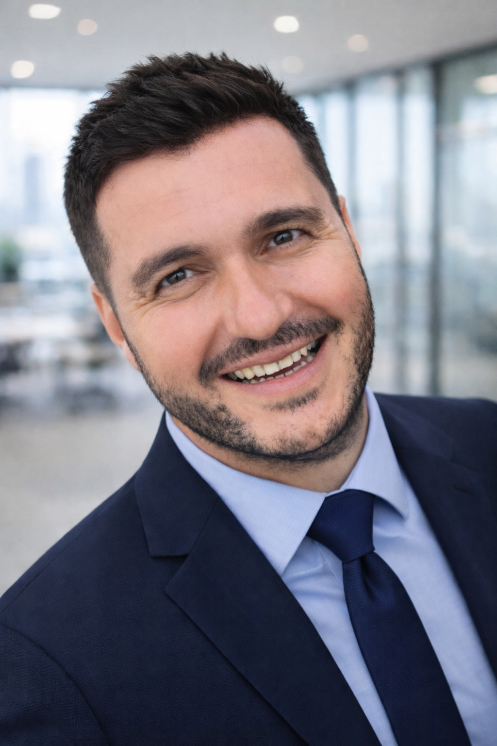 Catalin Draghici — B2B SaaS Marketing Executive
